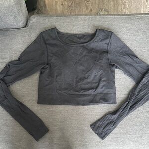 Ebb to street crops long sleeve Cropped length